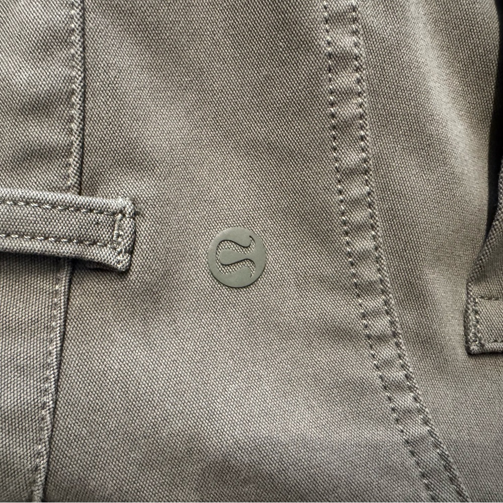 Lululemon Wide Leg trouser - Picture 3 of 4